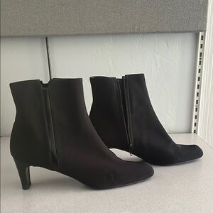 Black Stuart Weitzman heeled boots
